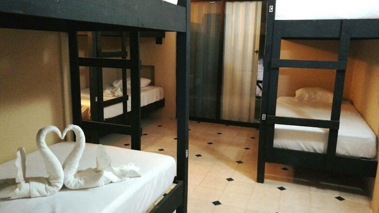Hostal Deja Hostel