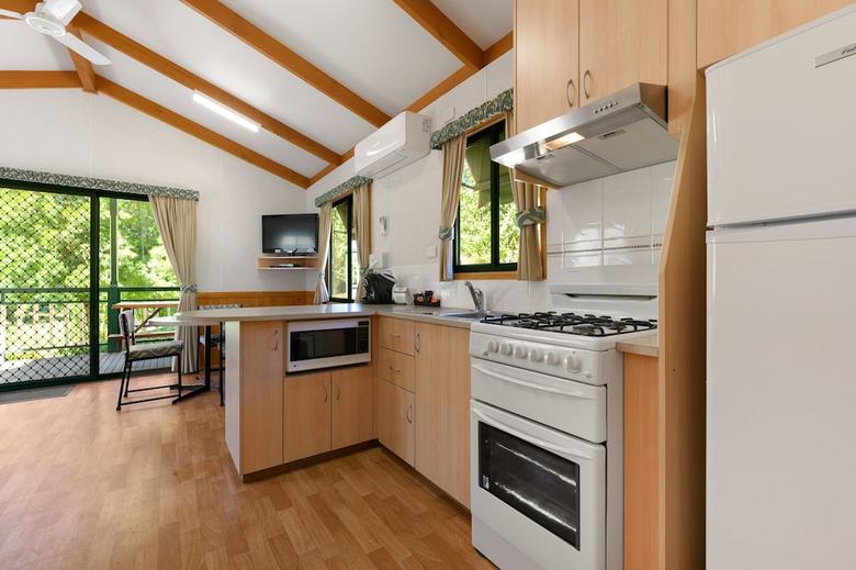 Cabana Bright Riverside Holiday Park