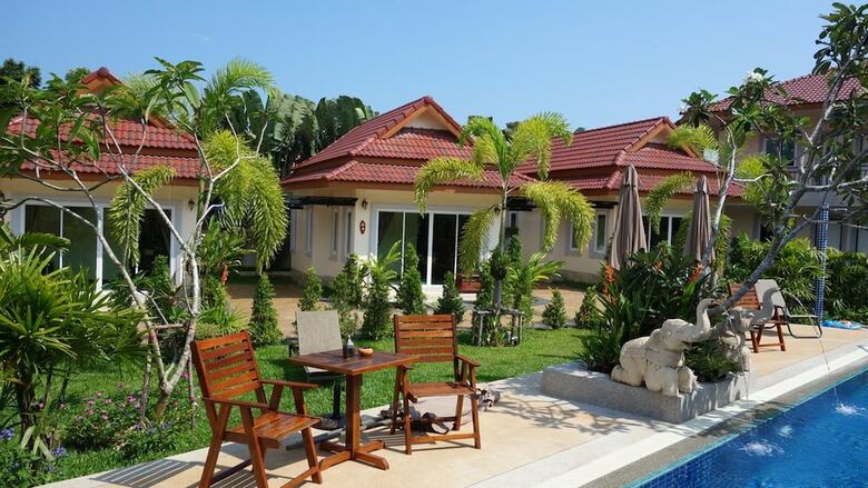 Hotel Baan Sooksiri Bangsaray