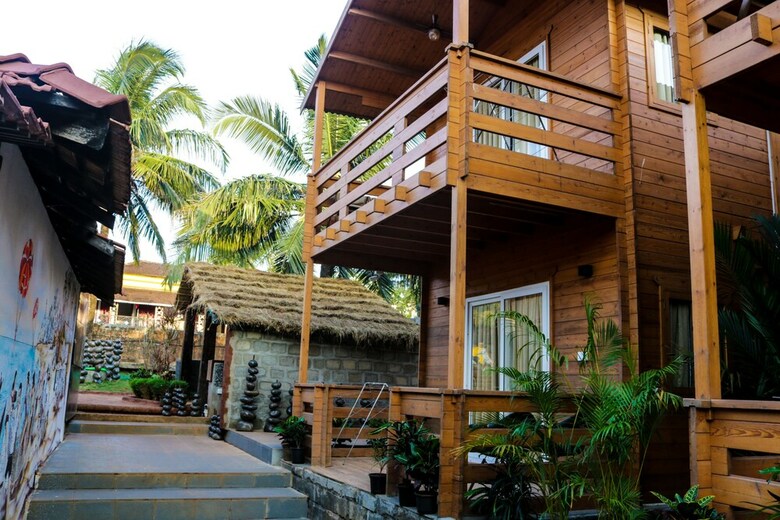 Hotel 18 Degrees Beach Resort