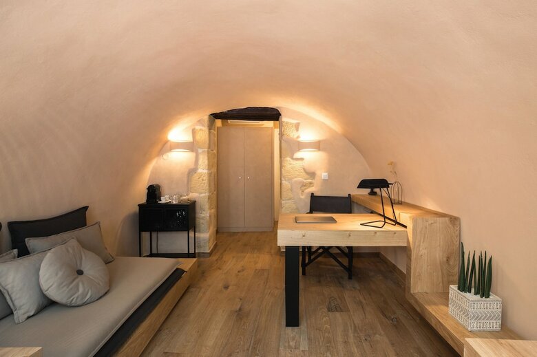 Hotel J&g Suites