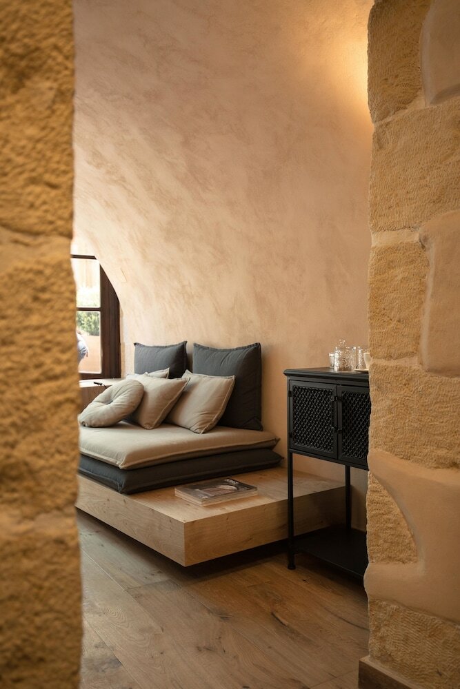 Hotel J&g Suites
