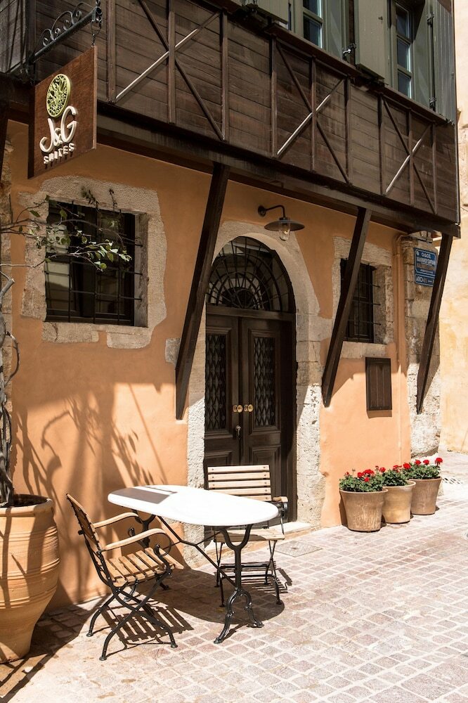 Hotel J&g Suites