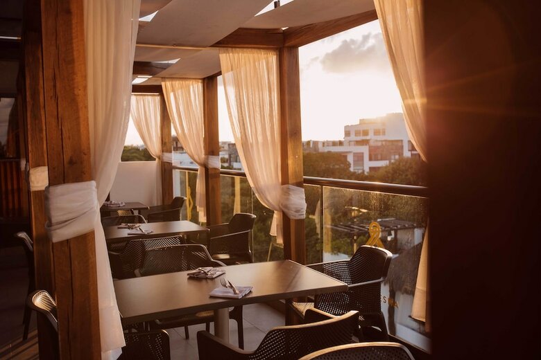 It Hotel & Residences