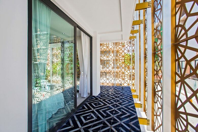 It Hotel & Residences