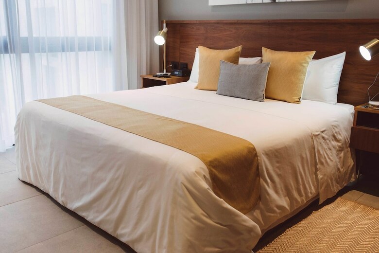 It Hotel & Residences
