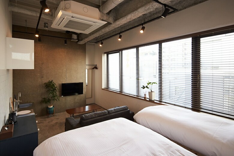 Mizuka Imaizumi 1 - Unmanned Hotel -