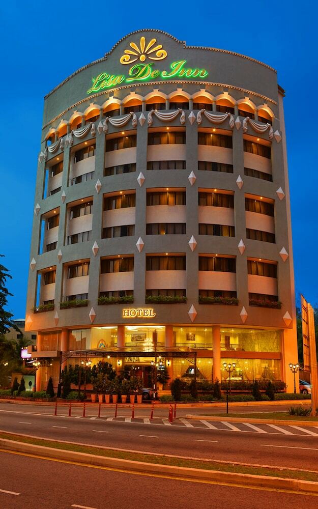 Hotel Lisa De Inn