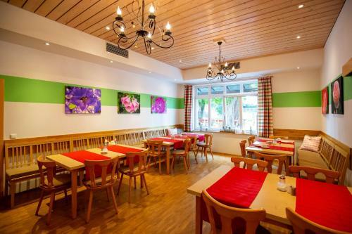 Gasthaus Und Hotel G�ttler Josef