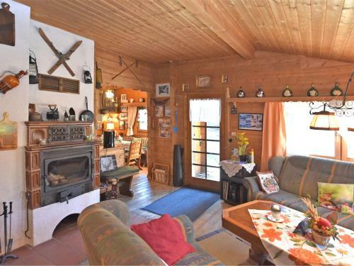 Large Holiday Home In Battenhausen With Garden