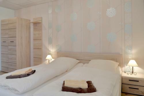 Hostal Gasthof Und Hotel Roter Hirsch