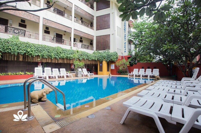 Hotel Zen Rooms Chiang Mai Thai House