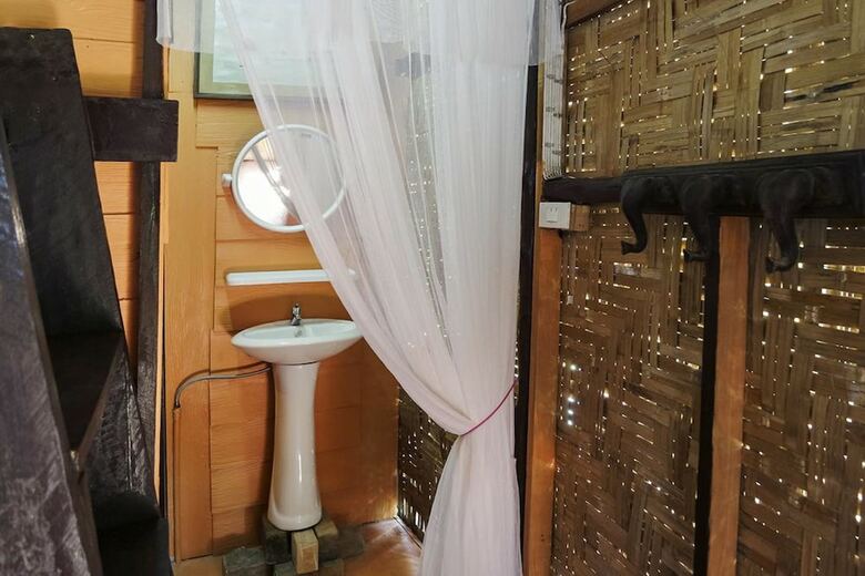 Hostal Leaf House Bungalow - Hostel