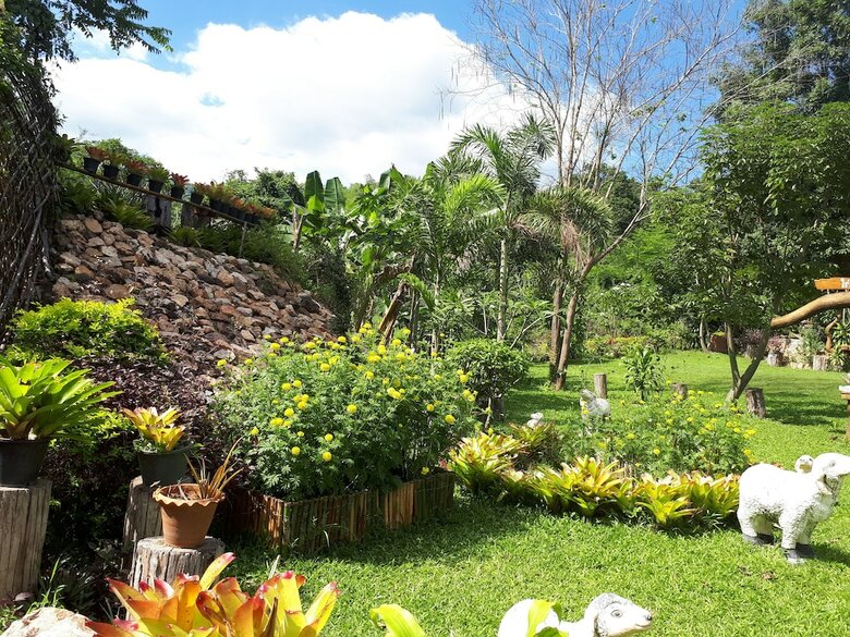 Hotel Rai Phuphapok