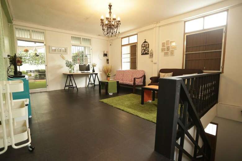 Hostal Tiger Lily Hostel