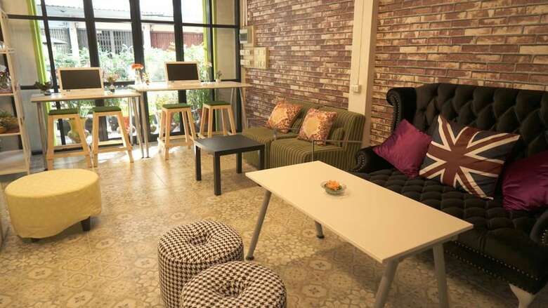 Hostal Tiger Lily Hostel