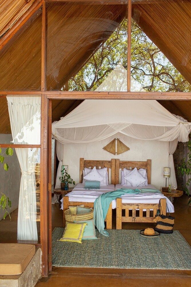 Posada Lukuba Island Lodge