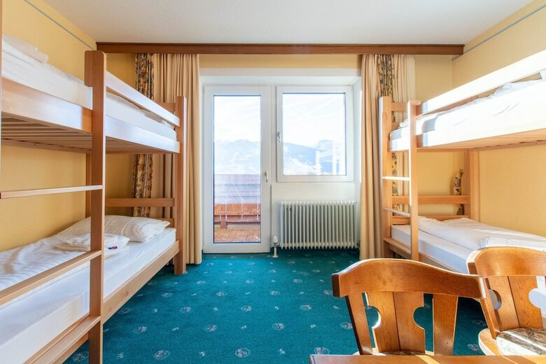 Hostal Jugendhaus Edelwei�