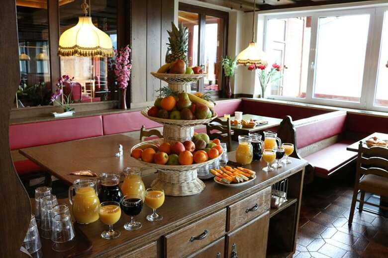 Hostal Jugendhaus Edelwei�