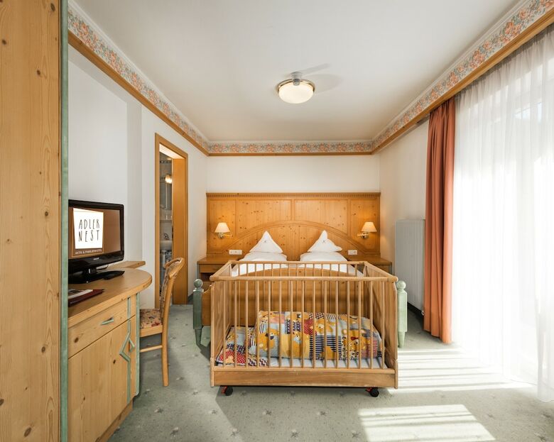 Aktiv & Familienhotel Adlernest