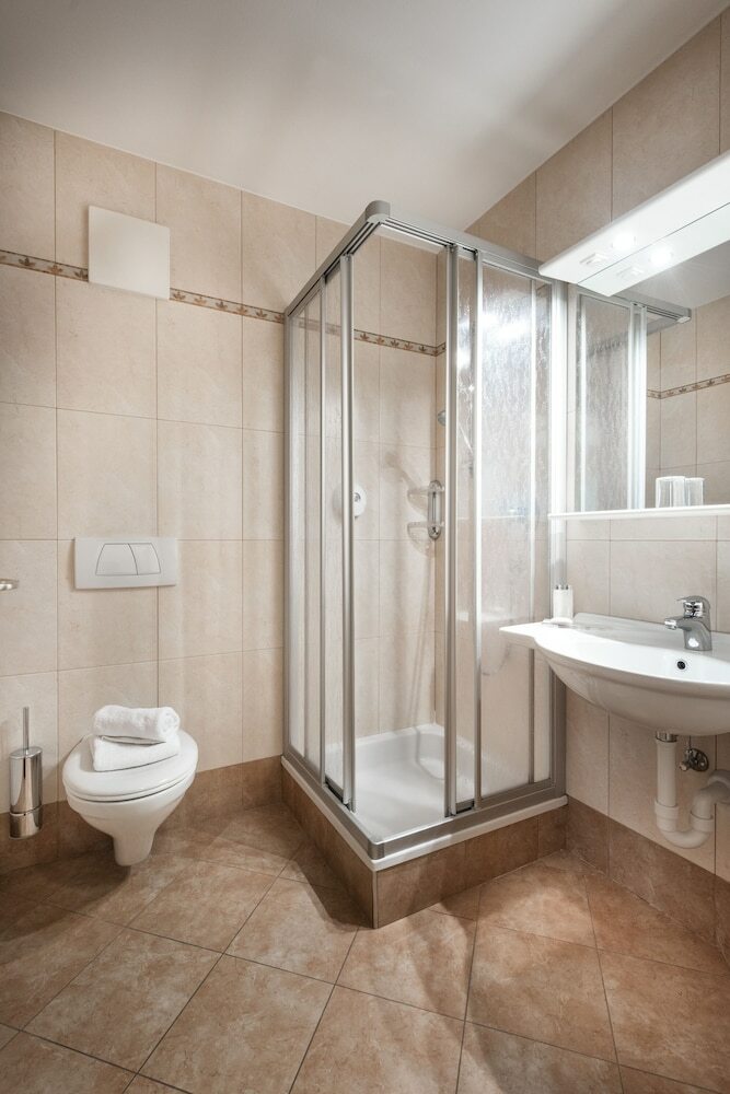 Aktiv & Familienhotel Adlernest