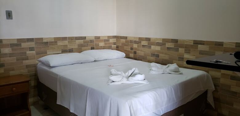 Hotel Maraj�