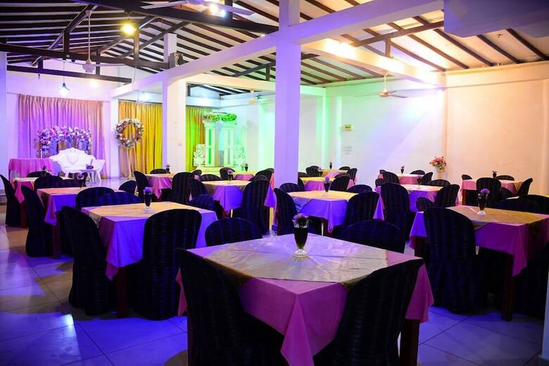 Hotel Shanthi Beach Resort
