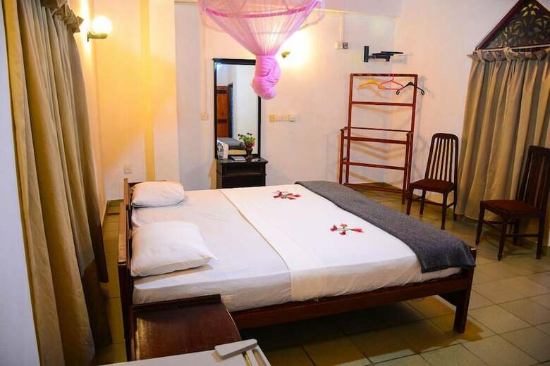 Hotel Shanthi Beach Resort