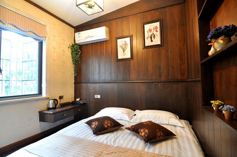 Posada Wuzhen Chenhui Impression Theme Inn