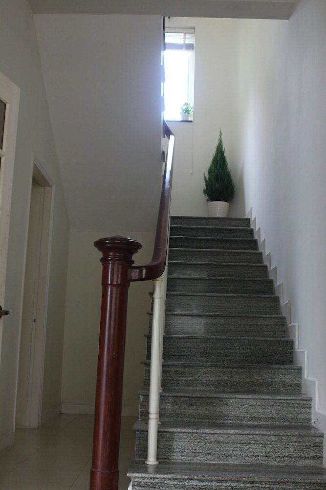 Des Ami Villa