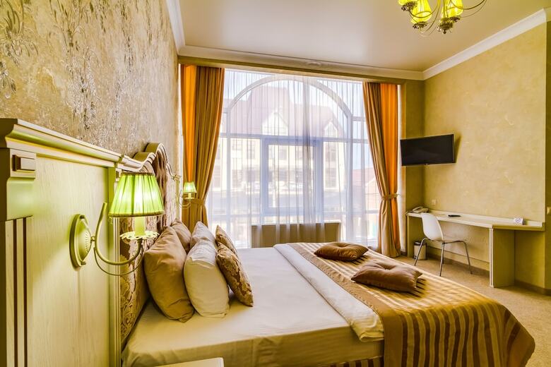 Palazzo Hotel