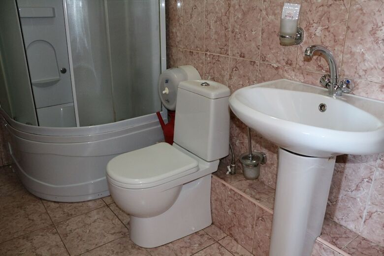 Hostal Gostiny Dvor Hotel - Hostel
