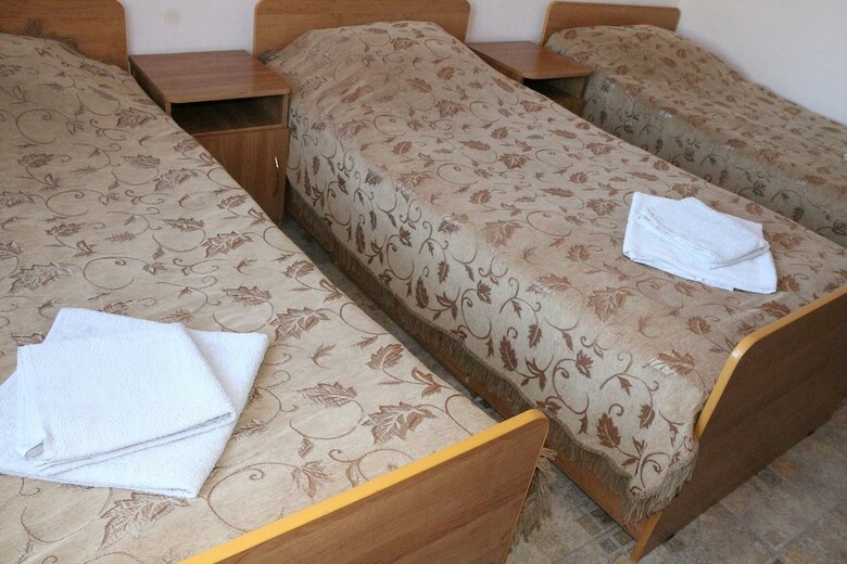 Hostal Gostiny Dvor Hotel - Hostel