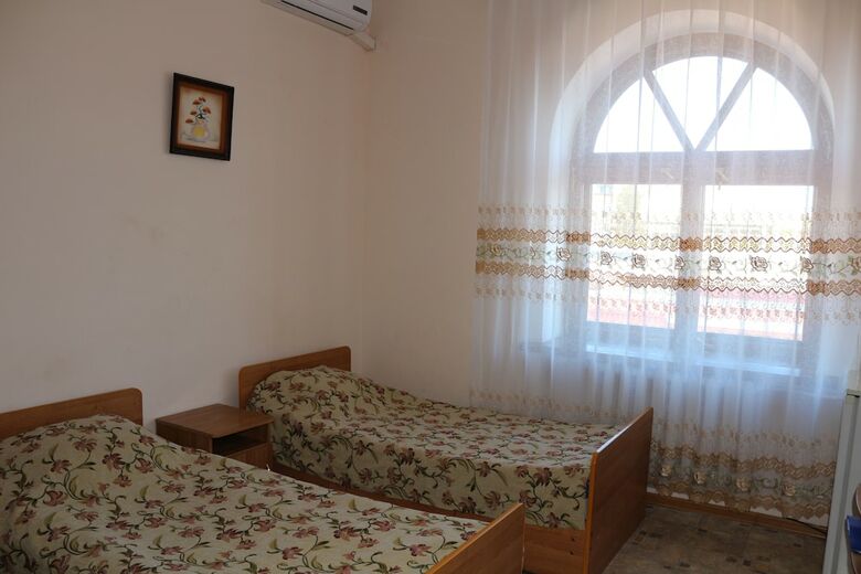 Hostal Gostiny Dvor Hotel - Hostel