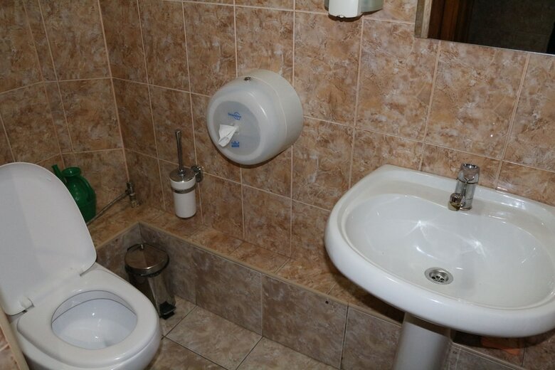 Hostal Gostiny Dvor Hotel - Hostel