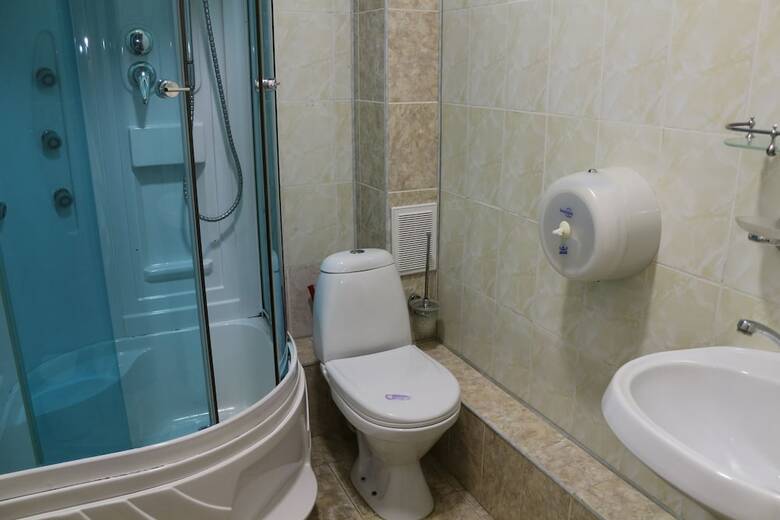 Hostal Gostiny Dvor Hotel - Hostel