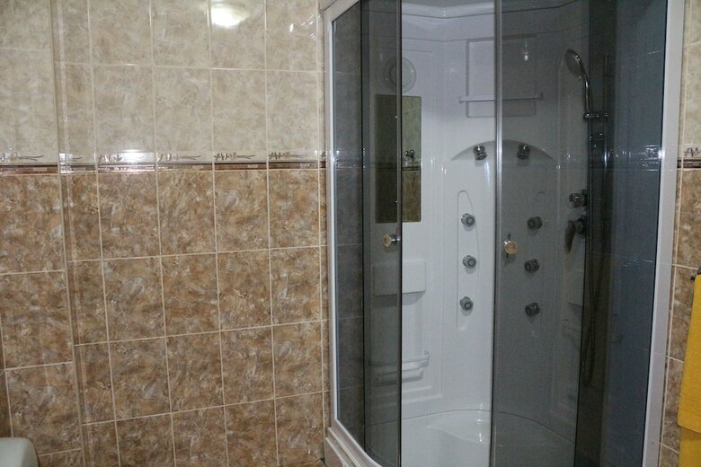 Hostal Gostiny Dvor Hotel - Hostel