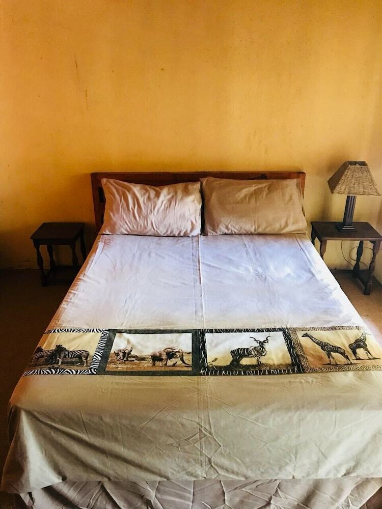 Posada Ama-zing African Safaris Lodge
