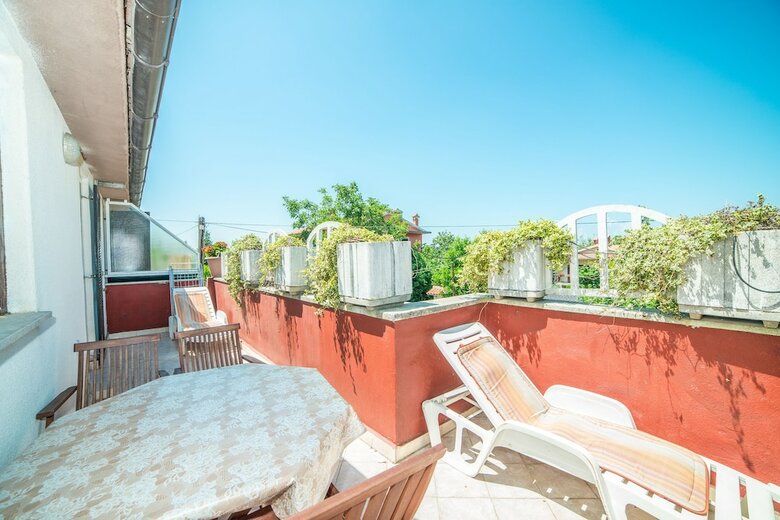 Vacation Pool Apartments