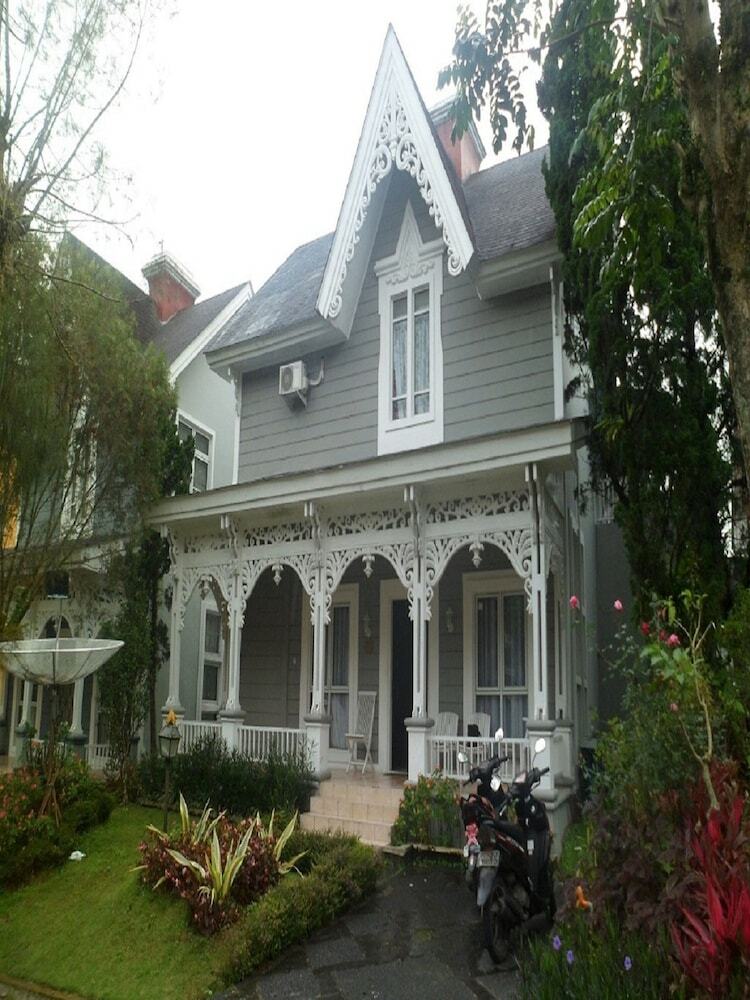 Villa Kota Bunga Semanggi