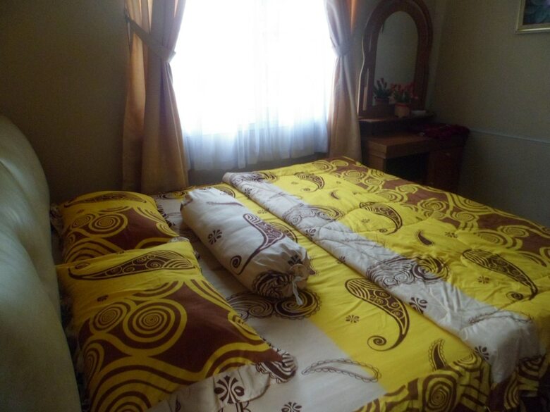 Villa Kota Bunga Camelia