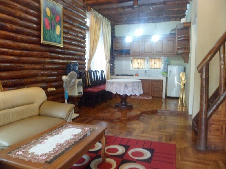 Villa Kota Bunga Camelia