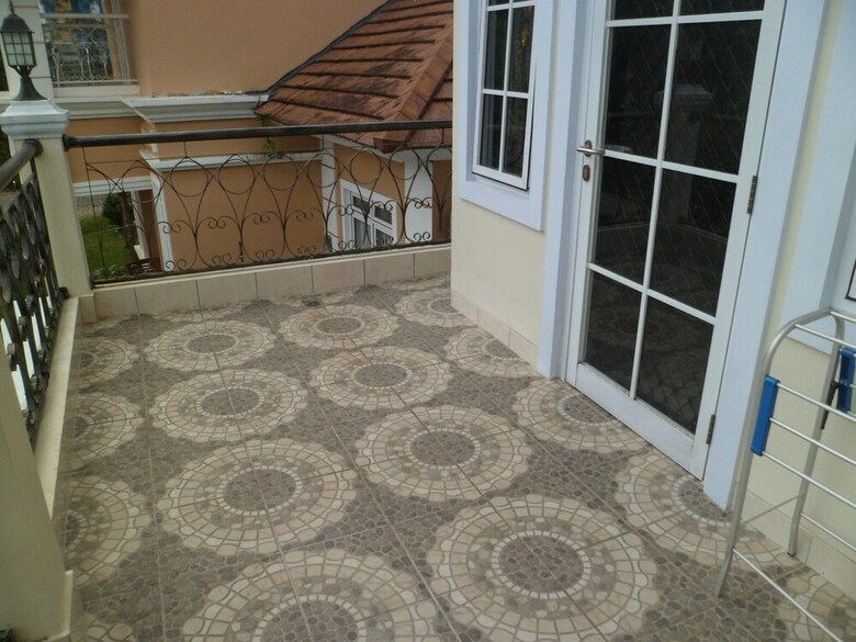 Villa Kota Bunga Camelia
