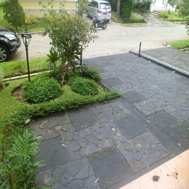 Villa Kota Bunga Mawar
