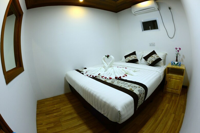 Hostal Backpacker Hostel - Adults Only