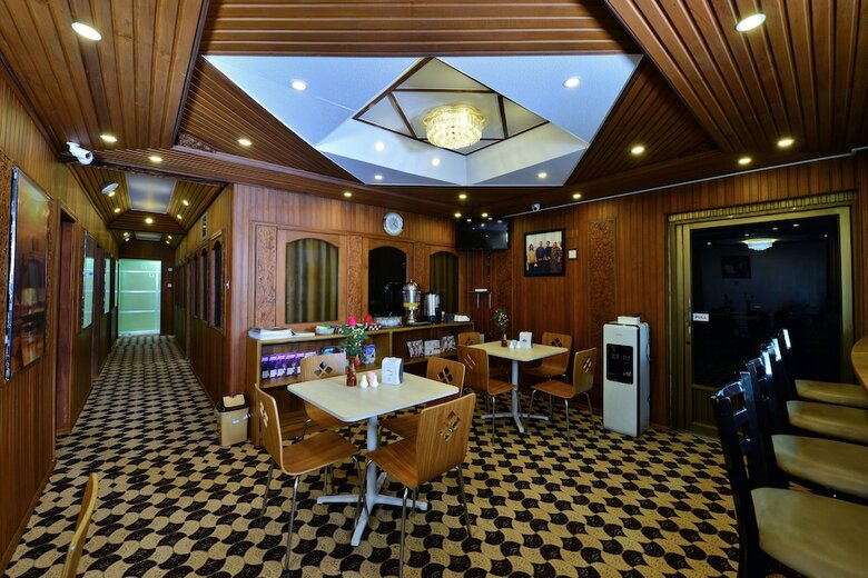 Hostal Backpacker Hostel - Adults Only
