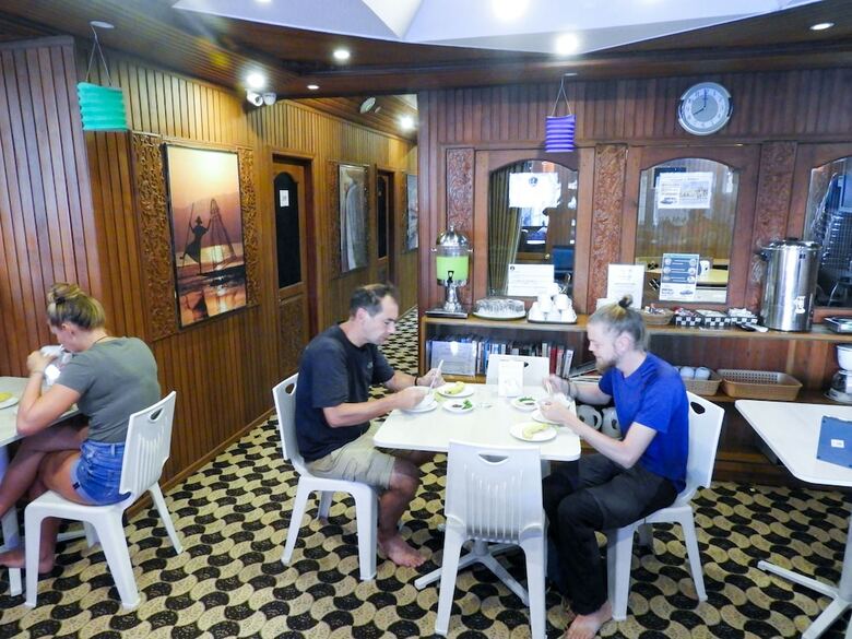 Hostal Backpacker Hostel - Adults Only
