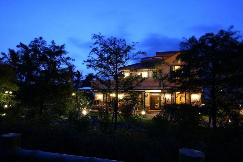 The Wonderland B&B
