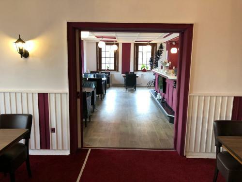 Hostal Hotel Restaurant Lenhsen