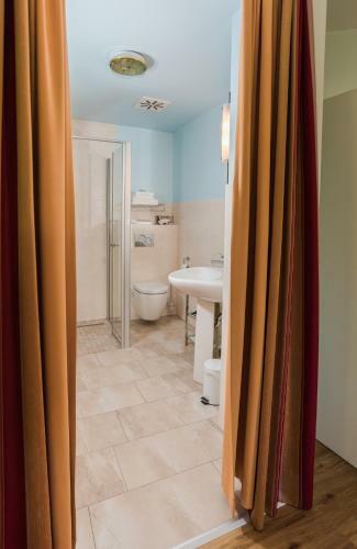 Hostal Remise Thurn